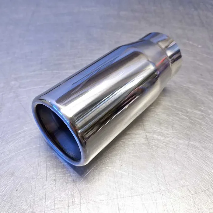 2,5″ in with 3″ straight tail pipe