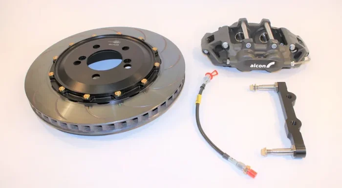 Alcon BMW F8X 4 Piston 355x28mm Rear Race Kit – Anodized