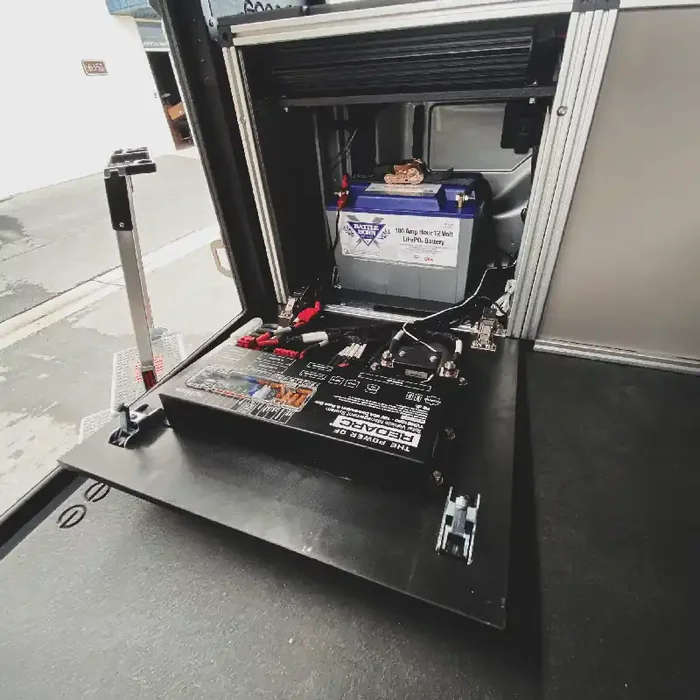 Alu-Cab Alu-Cabin Canopy Camper – Toyota Tundra 2022-Present 3rd Gen. – Rear Power Management Module