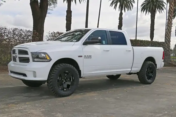 ICON 2009-2018 RAM 1500 4WD .75-2.5″ LIFT STAGE 5 SUSPENSION SYSTEM – K213005